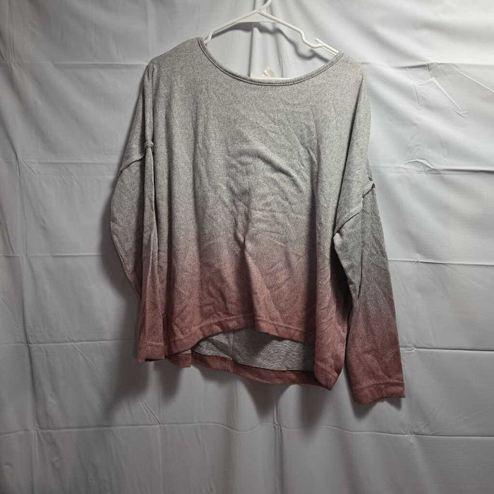 LUCKY SWEATER