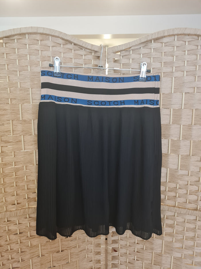 Scotch & Soda Black pleated skirt M