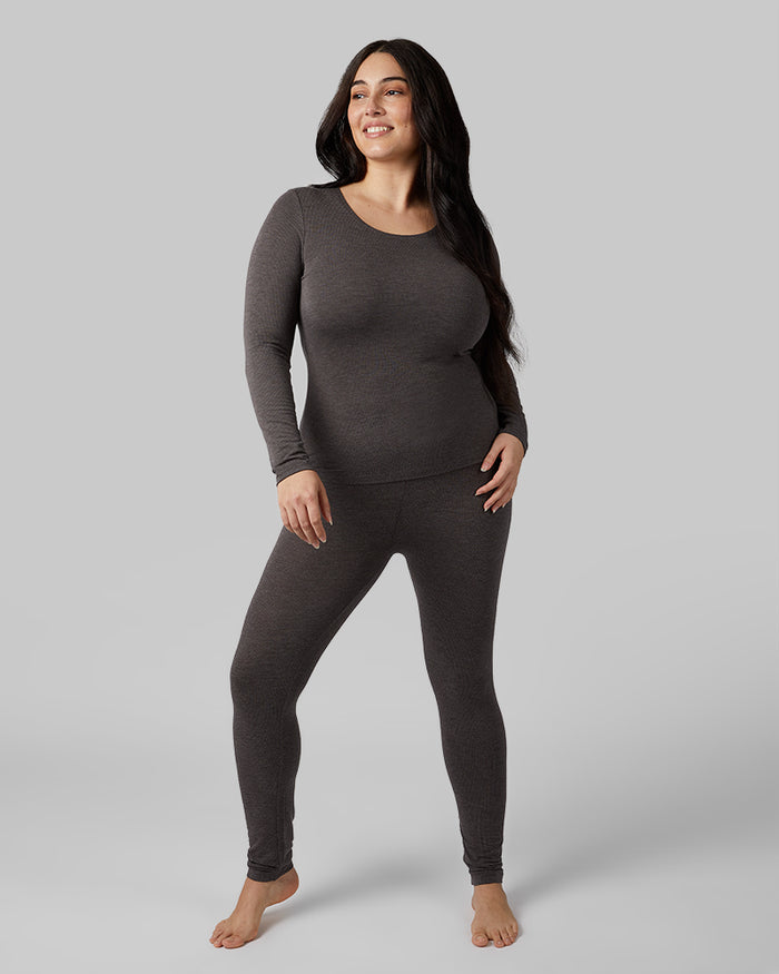 32 Degrees Charcoal Heather _ Women's Midweight Baselayer Legging {model: Kristen is 5'7"and size 14 wearing size L}{bottom}{right} {bottom}{right}