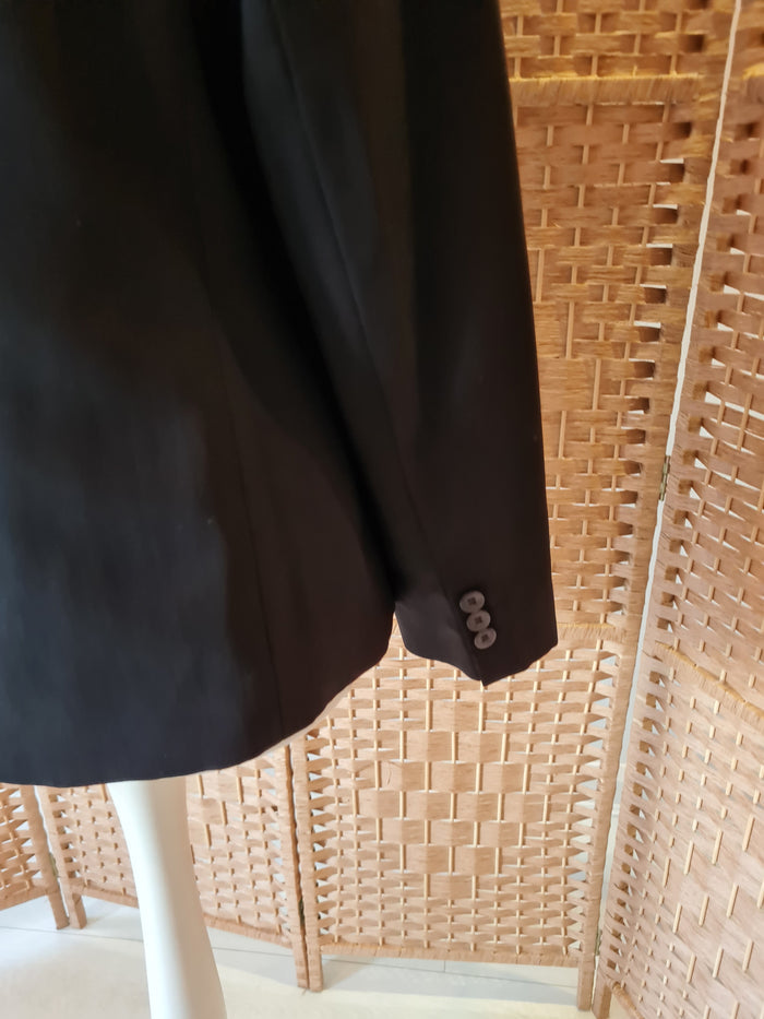 Austin Reed Black Trouser suit 14