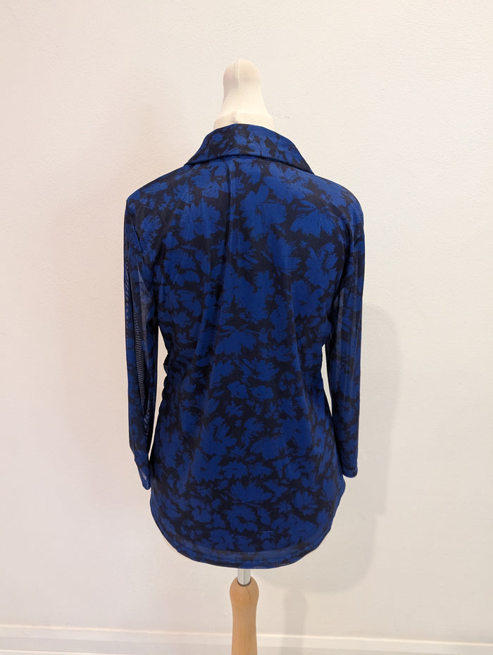 Cable & Gauge Blue Black print top SNWT