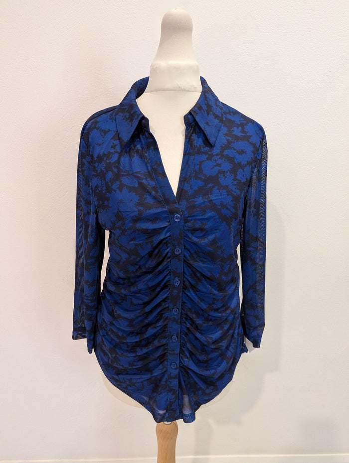 Cable & Gauge Blue Black print top SNWT