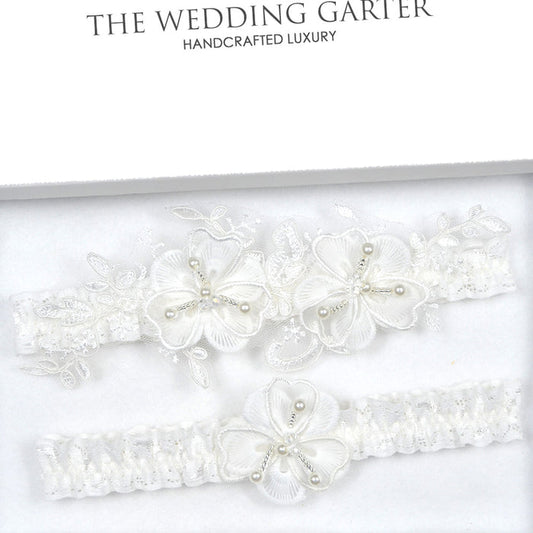 wedding garter with flowers