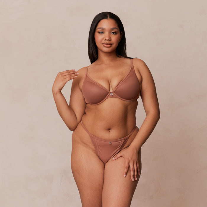 Melanie, 36D/XL (Thong)