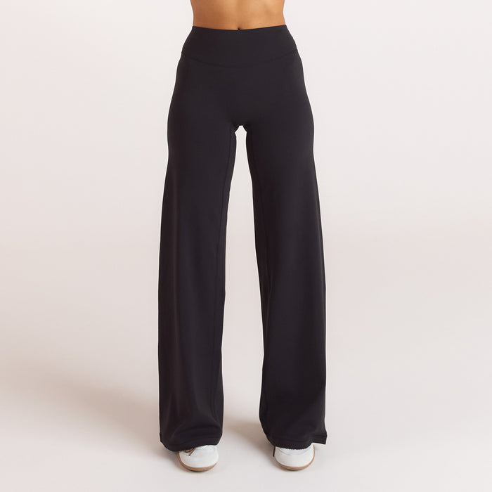 ContourSoft™ Straight-Leg Leggings - Black
