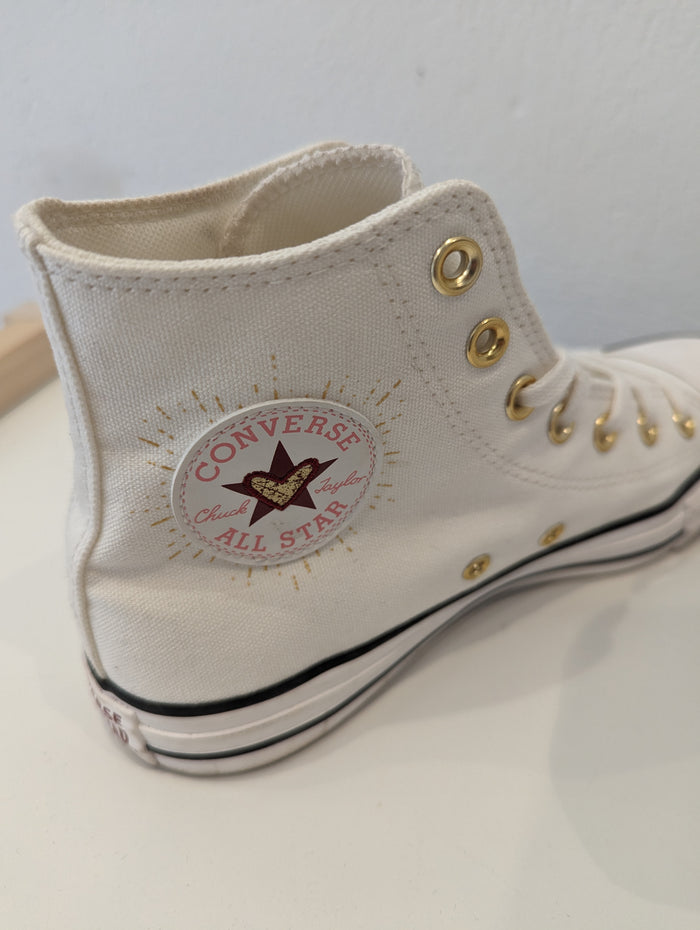 Converse White Heart Hightops 6