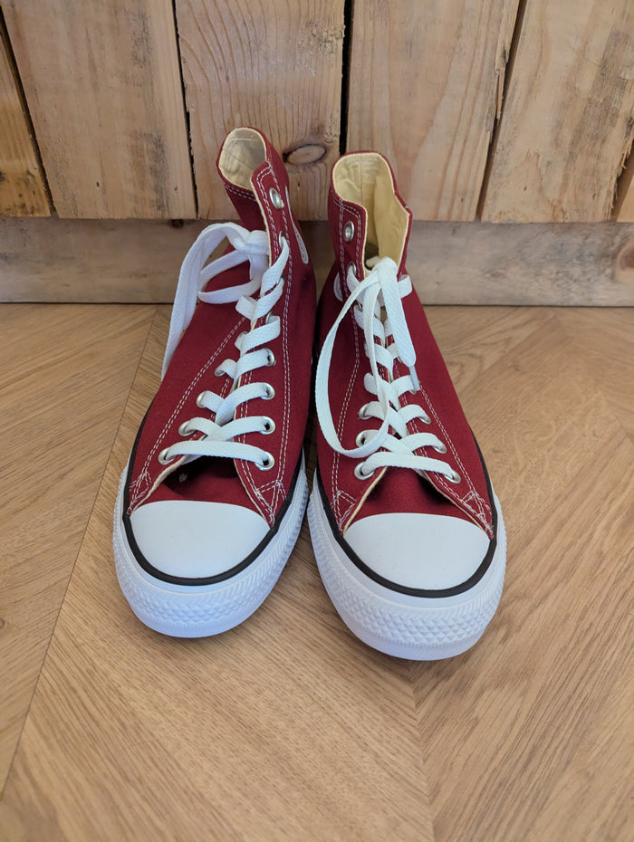 Converse Wine Size 8