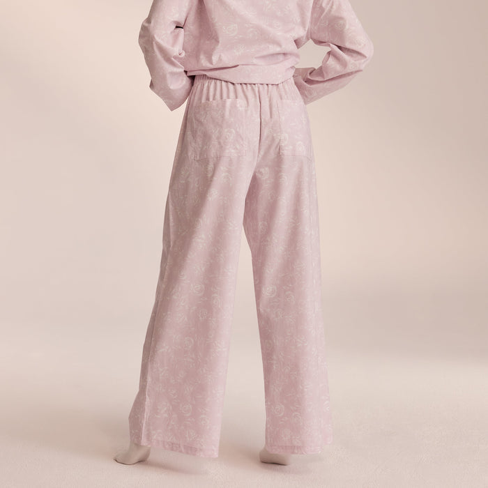 Ava, XS