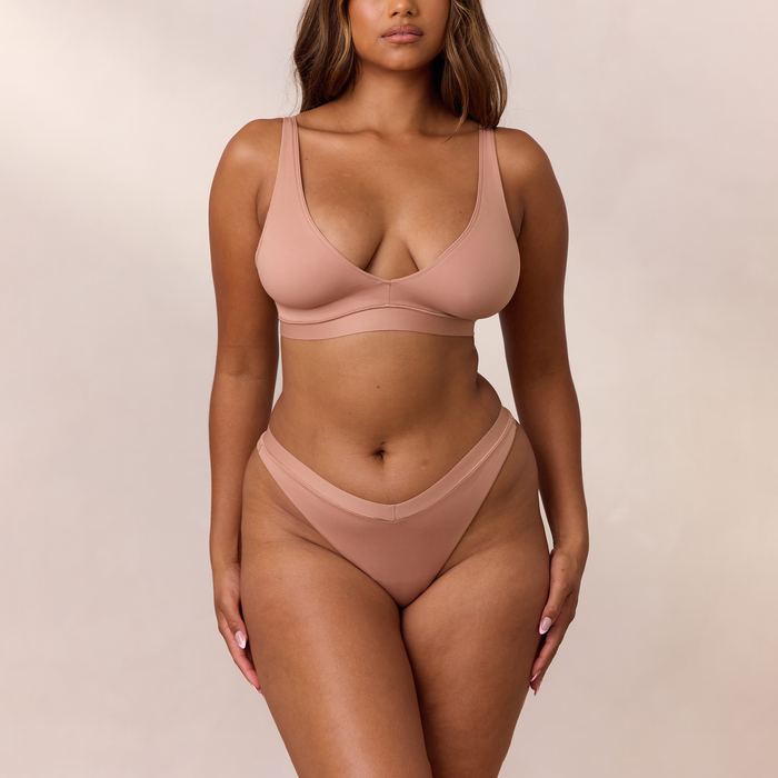 Nayeli, M/M