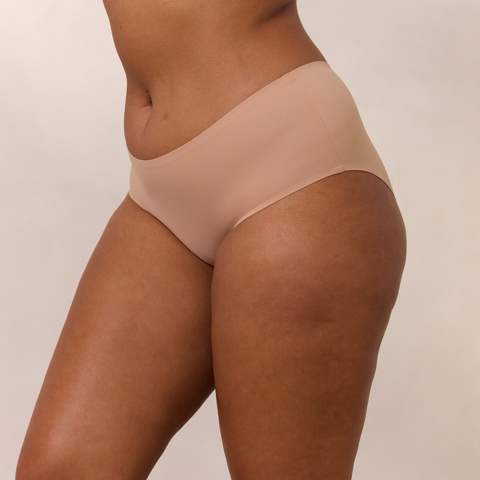 Nayeli, M