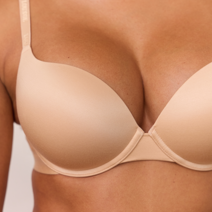 Muriel, 32DD/S