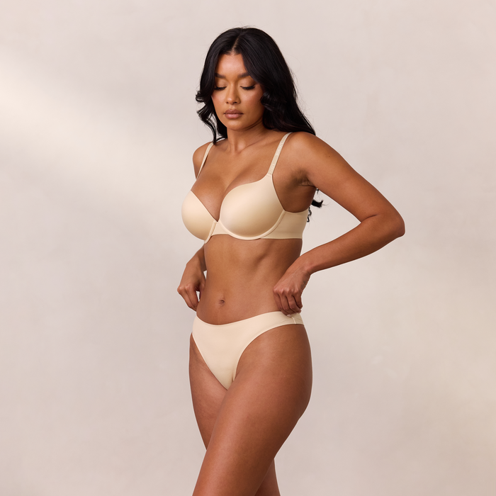 Muriel, 32DD/S