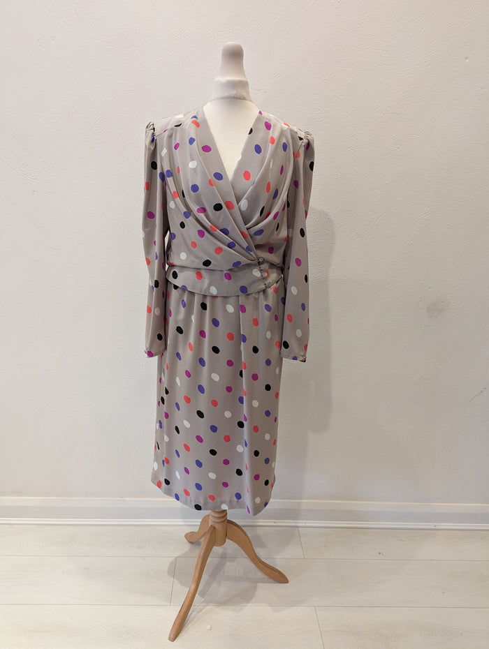 Gina Bacconi 2 piece Grey Spot 10