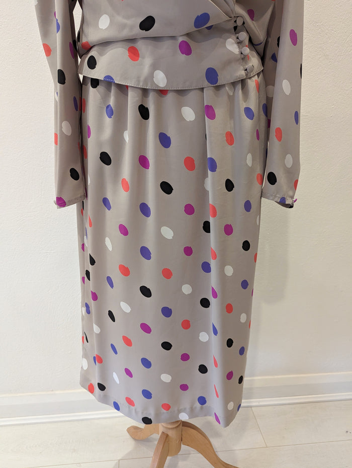 Gina Bacconi 2 piece Grey Spot 10
