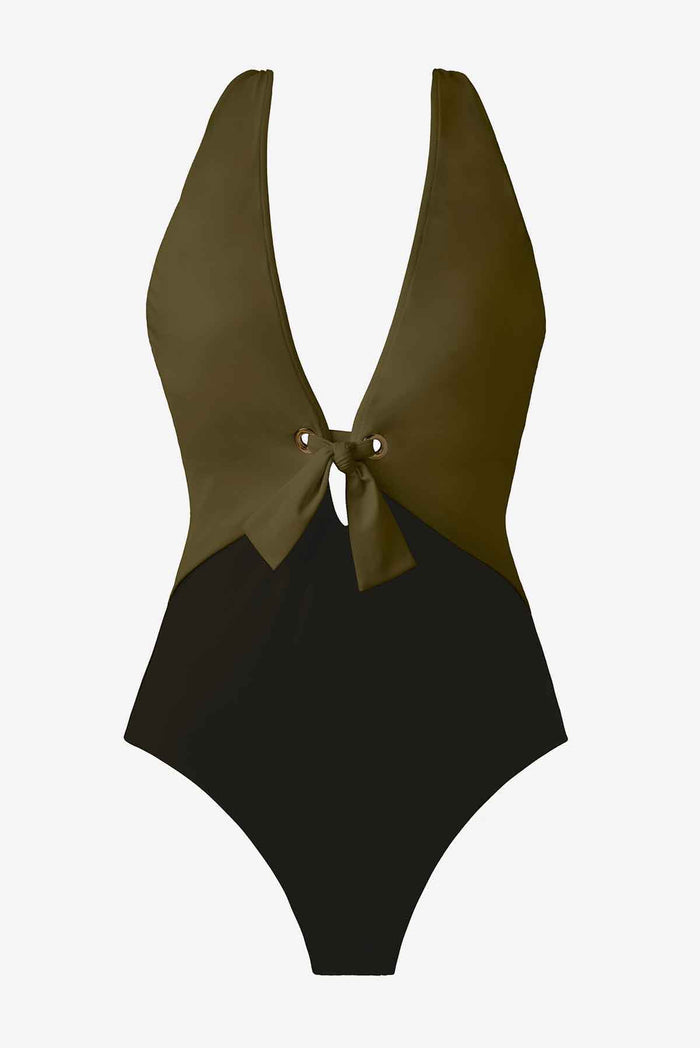 Halle One Piece in Juxtapose