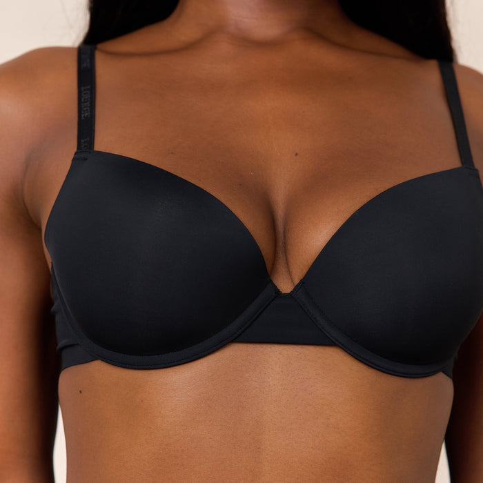 Amina, 34D/S