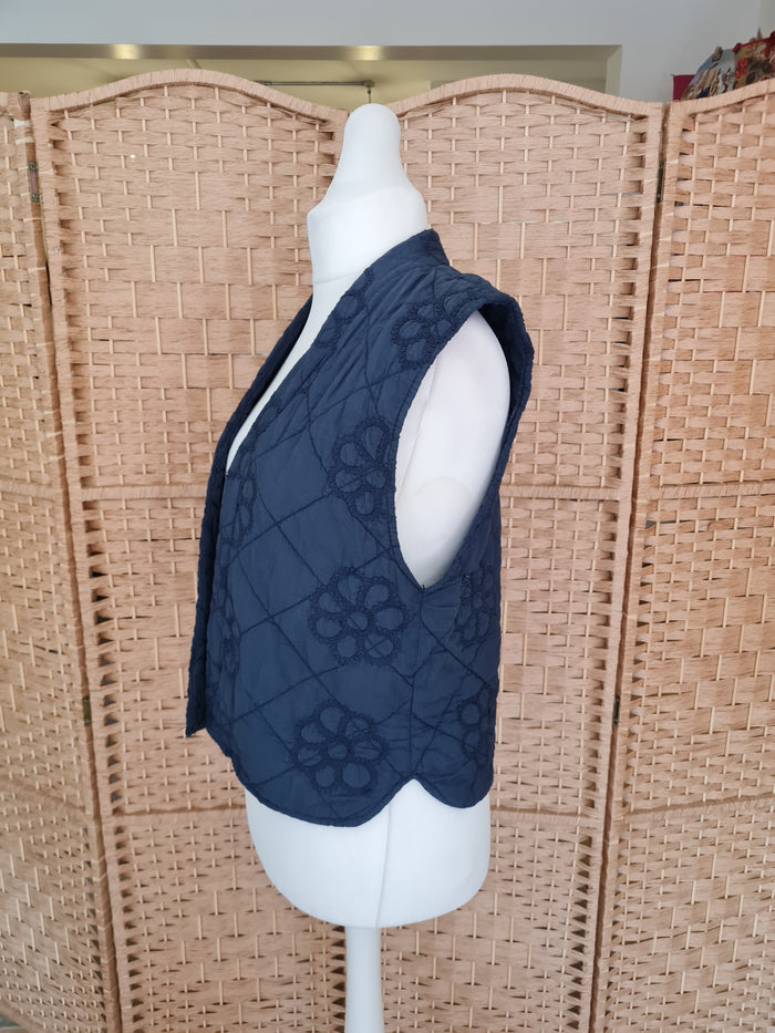 Izzy padded gilet in navy