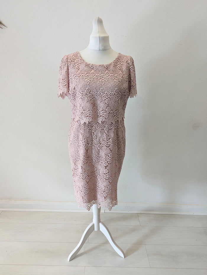 Jaques Vert Blush Lace Dress & Fascinator 16