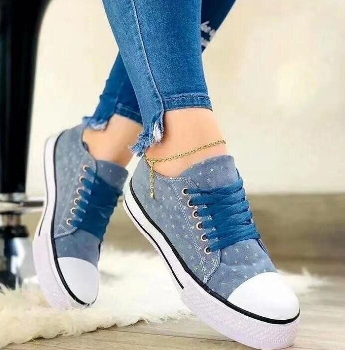 9 / Blue