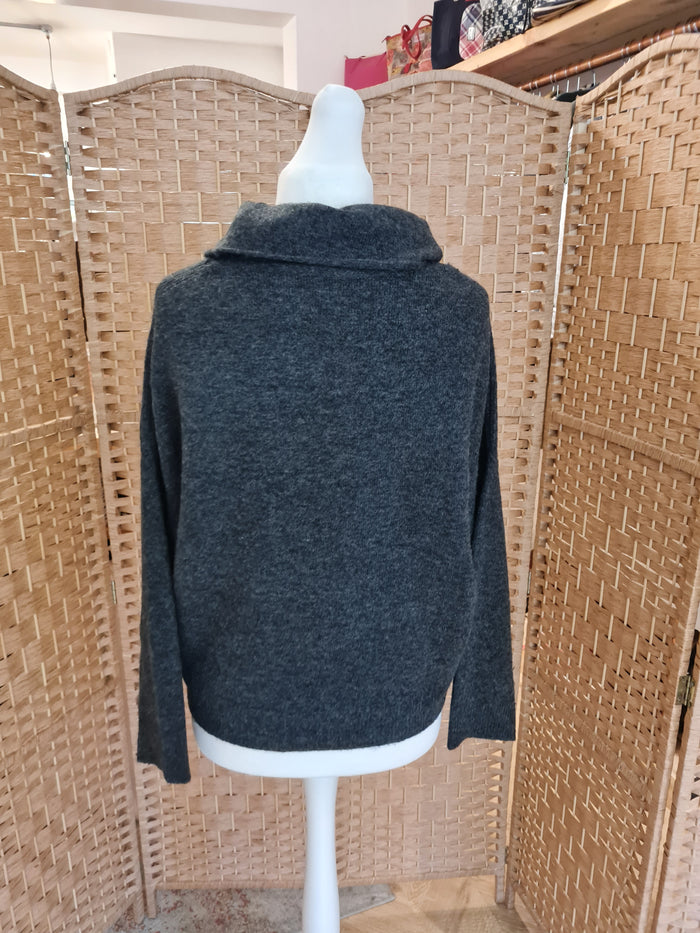 Louise Orop Charcoal Jumper M/L