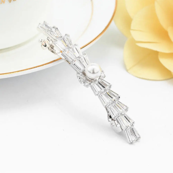 Luxury CZ Diamond & Pearl Bridal Hair Accessories Clip - The Wedding Garter