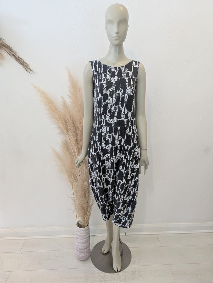 Mama b harem jumpsuit M/L RRP £120