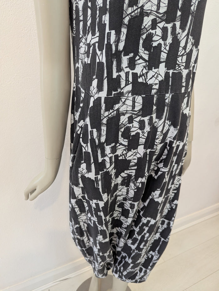Mama b harem jumpsuit M/L RRP £120