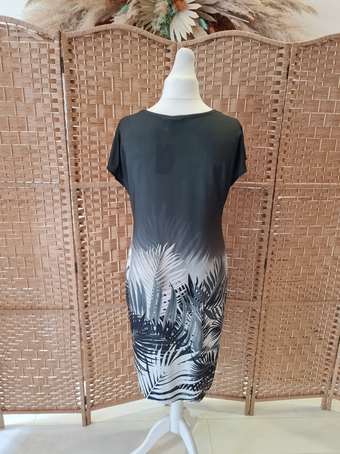 M&CO leaf print tunic 14