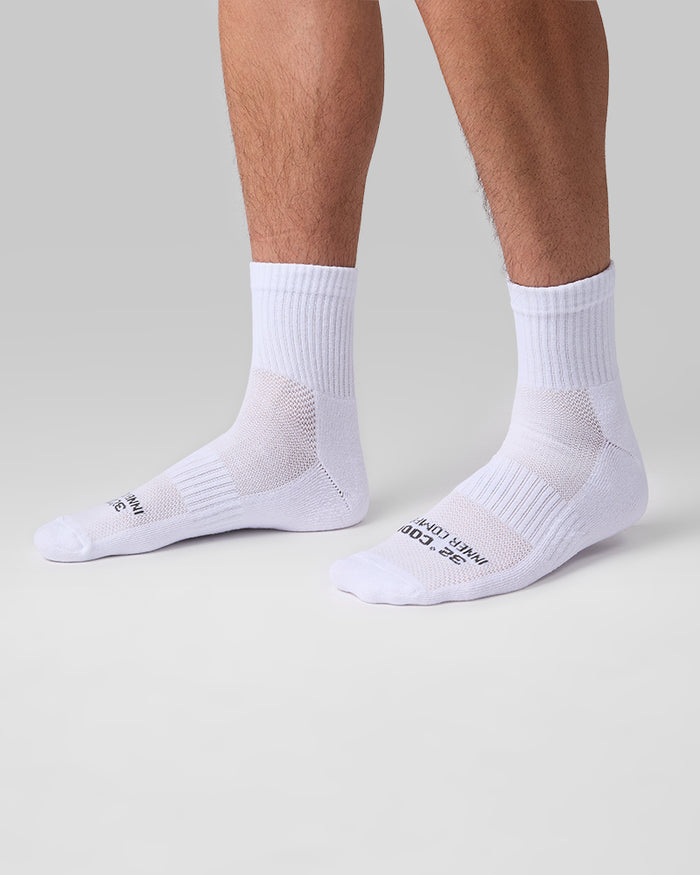 32 Degrees White _ Men's 5-Pack Cool Comfort Quarter Socks {bottom}{right}