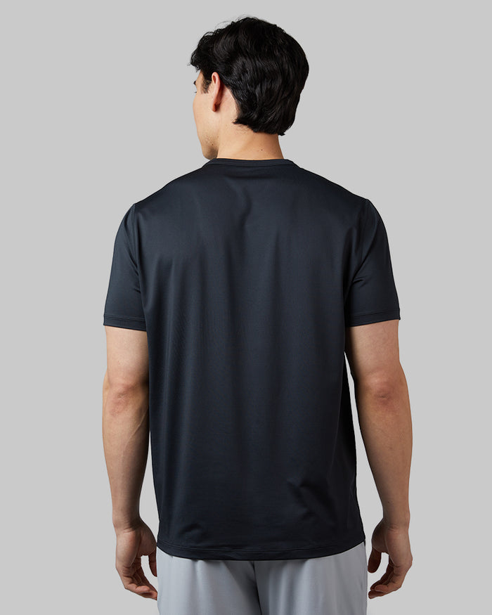 32 Degrees Stingray _ Men's Active Performance T-shirt {model: Warwick is 6'1", wearing size M}{bottom}{right} {bottom}{right}