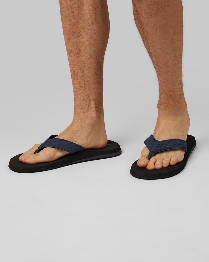 32 Degrees Navy _ Men's Casual Comfort Flip Flops {bottom}{right}