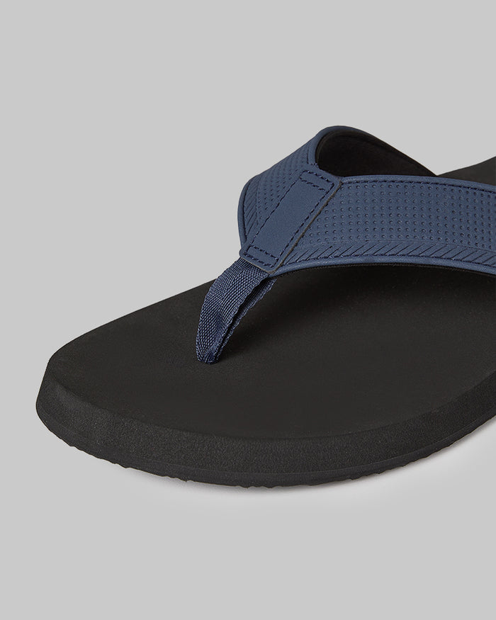 32 Degrees Navy _ Men's Casual Comfort Flip Flops {bottom}{right}