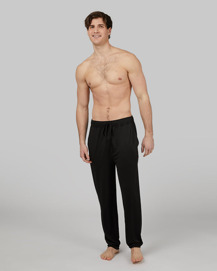 32 Degrees Black _ Mens Cool Sleep Pant {model: Lane is 6', wearing size M}{bottom}{right} {bottom}{right}