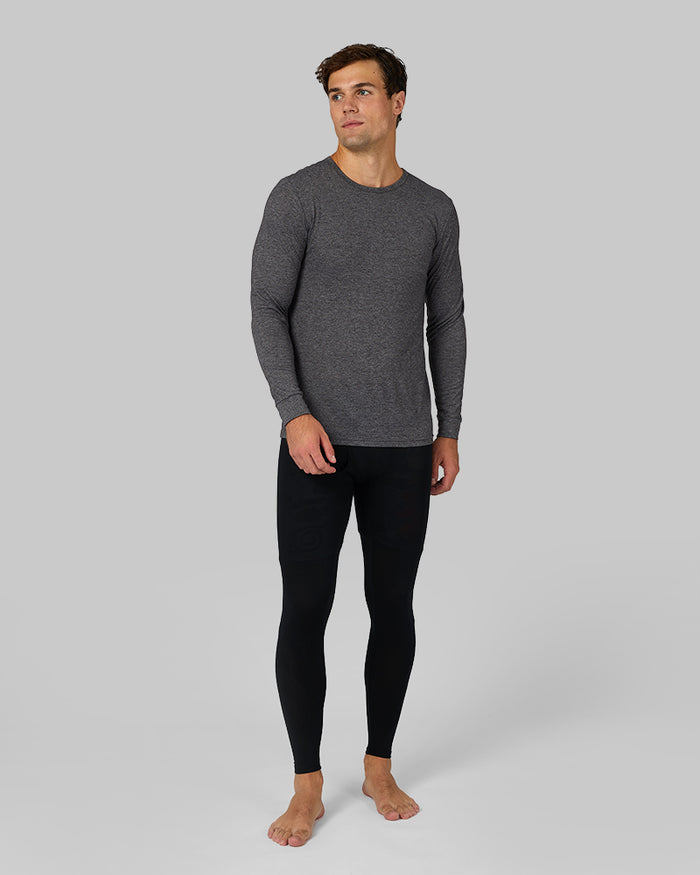 32 Degrees Black _ Men's Lightweight Baselayer Legging {model: Jacque is 6'2", wearing size M}{bottom}{right} {bottom}{right}
