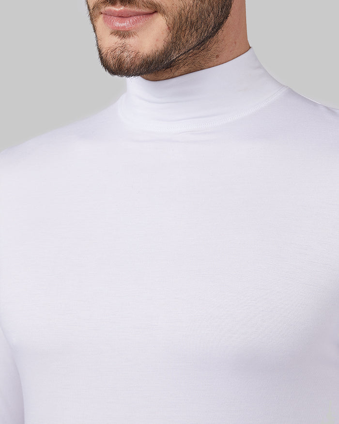 32 Degrees White _ Men's Lightweight Baselayer Mock Top {model: Ryan is 6'2", wearing size M}{bottom}{right} {bottom}{right}