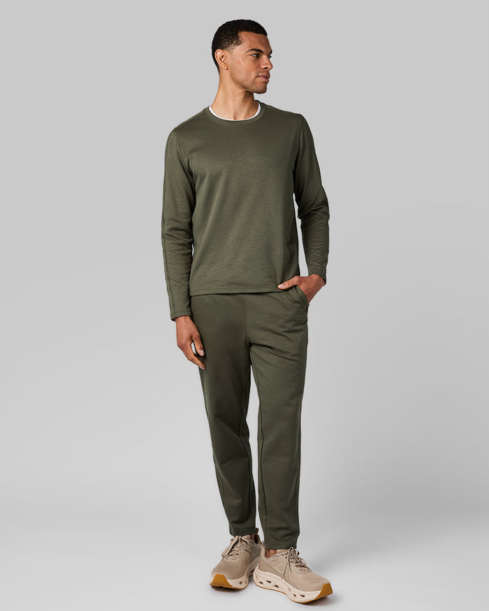 32 Degrees Military _ Men's Luxe Flex Long Sleeve Crew Top {model: Quinten is 6'1", wearing size M}{bottom}{right} {bottom}{right}