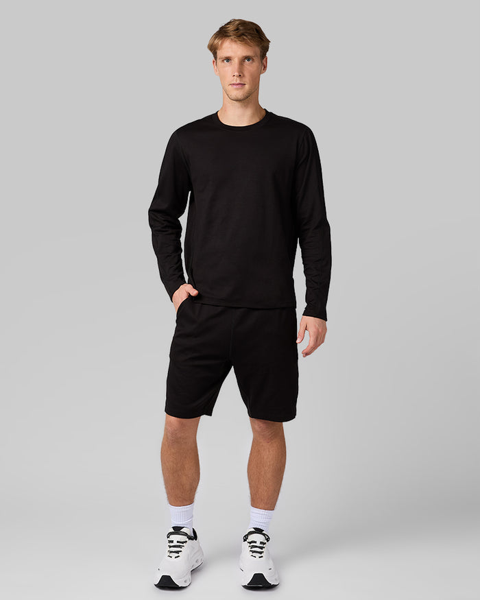 32 Degrees Black _ Men's Luxe Flex Short {model: David is 6'2", wearing size M}{bottom}{right} {bottom}{right}