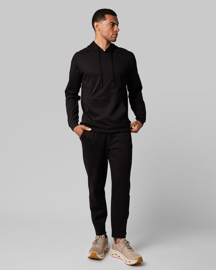 32 Degrees Black_ Men's Luxe Flex Pant {model: Quinten is 6'1", wearing size M}{bottom}{right} {bottom}{right}