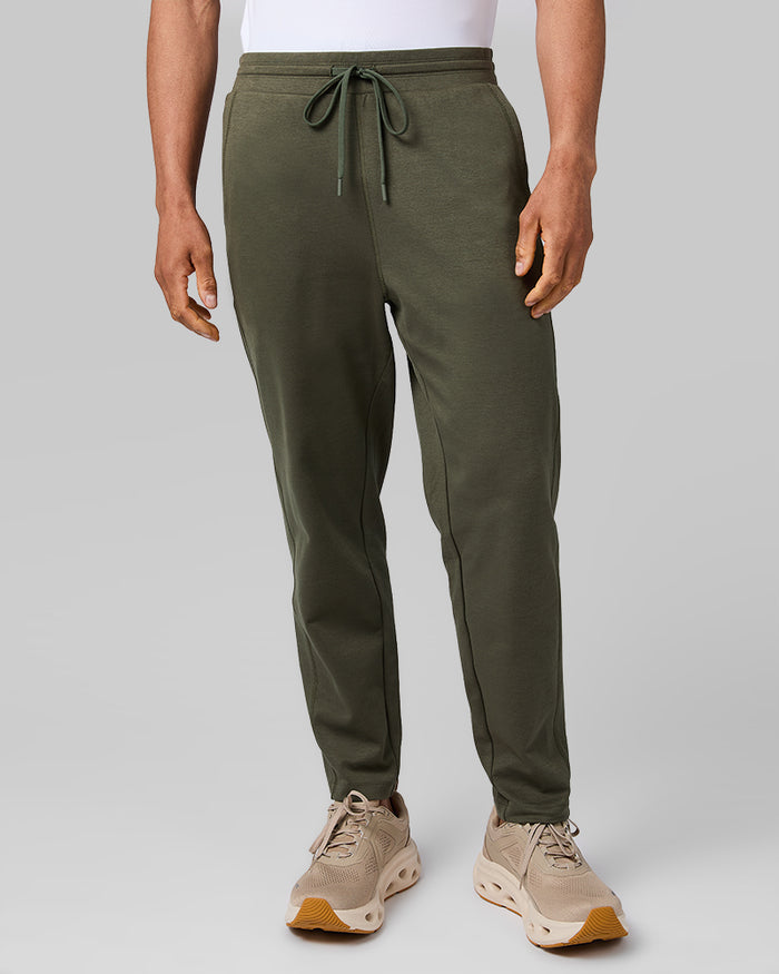 32 Degrees Military_ Men's Luxe Flex Pant {model: Quinten is 6'1", wearing size M}{bottom}{right} {bottom}{right}