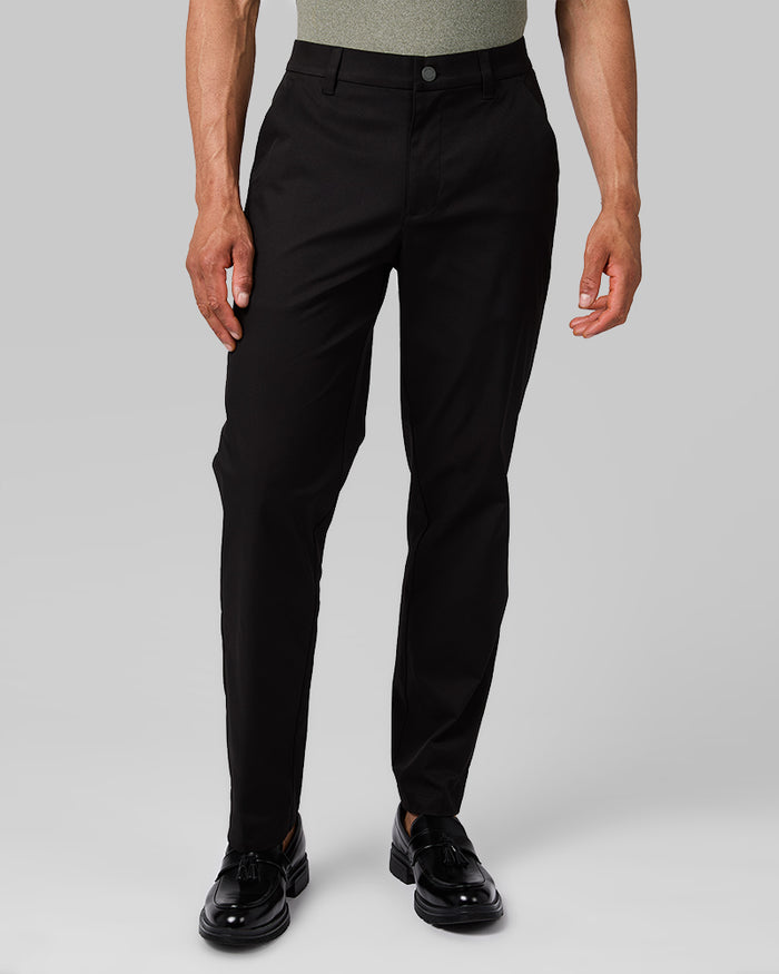 32 Degrees Black_ Twill Tech Pant {model: Quinten is 6'1", wearing size M}{bottom}{right} {bottom}{right}