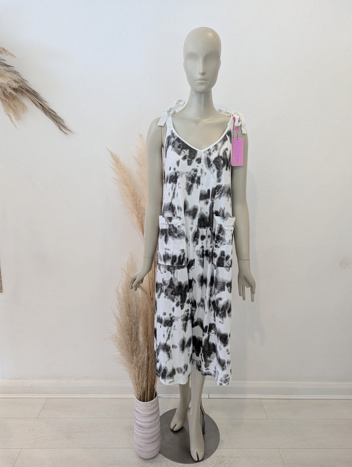 My Story white tie dye jumpsuit M/L NWT