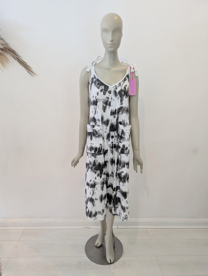 My Story white tie dye jumpsuit M/L NWT