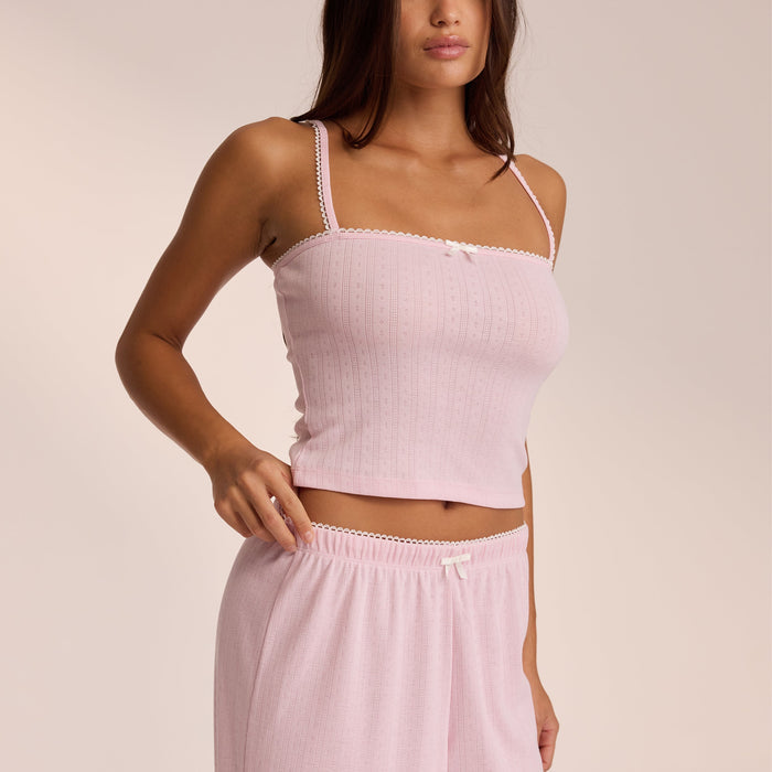 Ava, XS