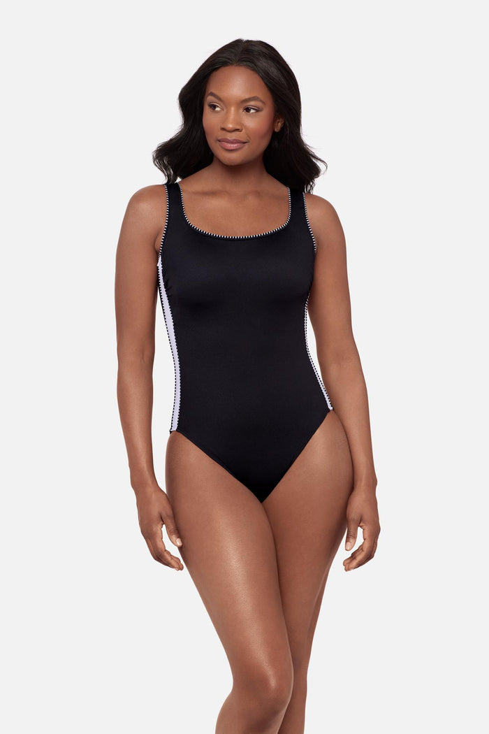 Reflex One Piece in Liquid Sculpt