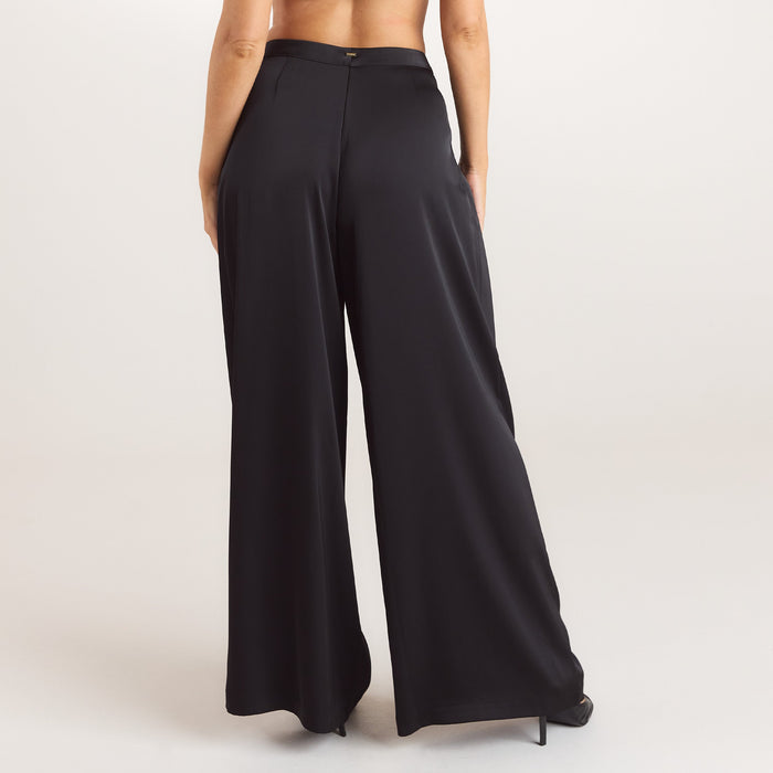 Satin Pleated Trousers - Black