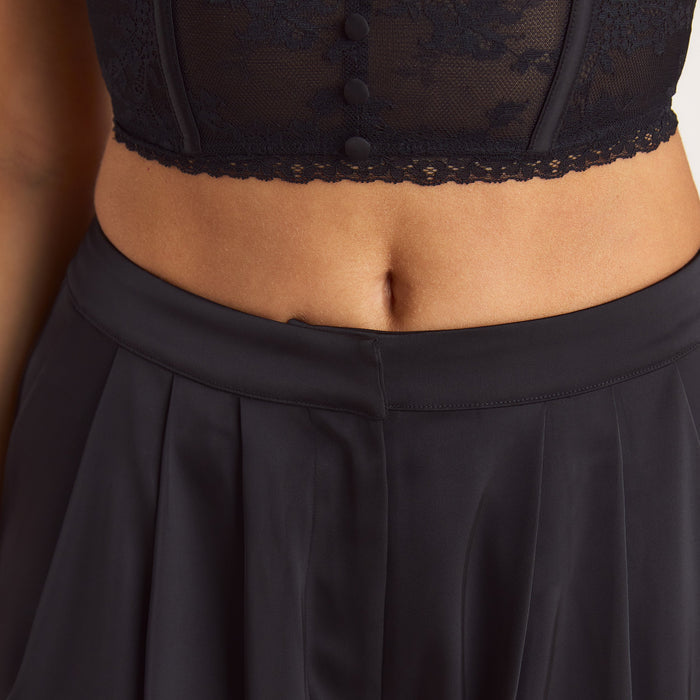 Satin Pleated Trousers - Black