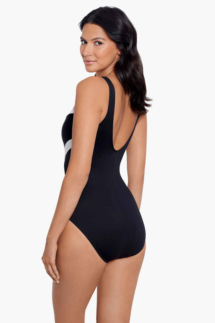 Somerpointe One Piece in Spectra