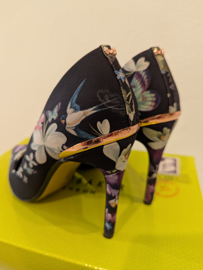 Ted Baker Navy Floral Heels 5