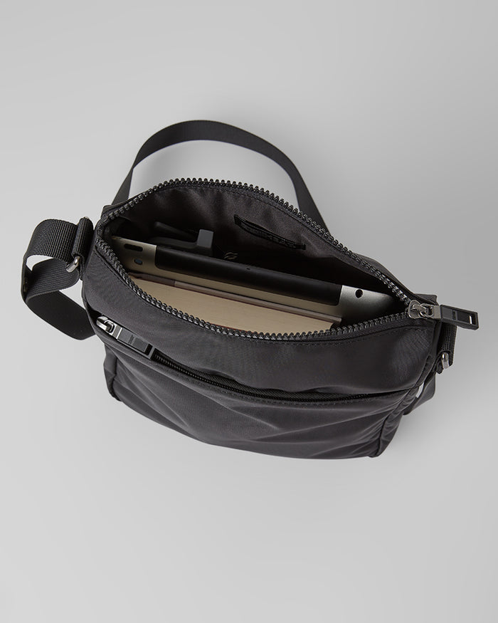 32 Degrees Black _ Travel Crossbody Bag {bottom}{right}