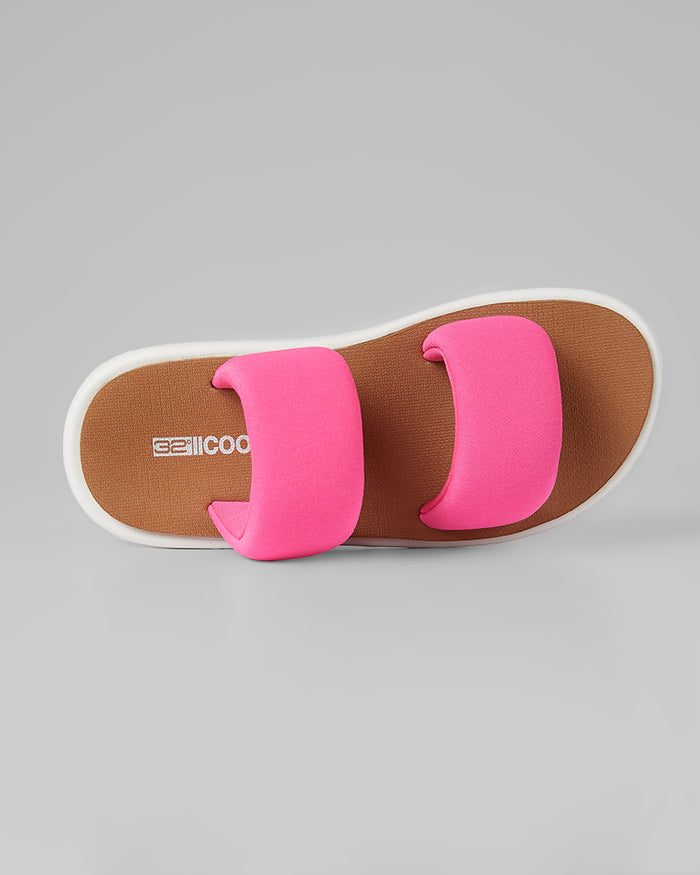 32 Degrees Magenta _ Women's 2-Band Flex sandals {bottom}{right}